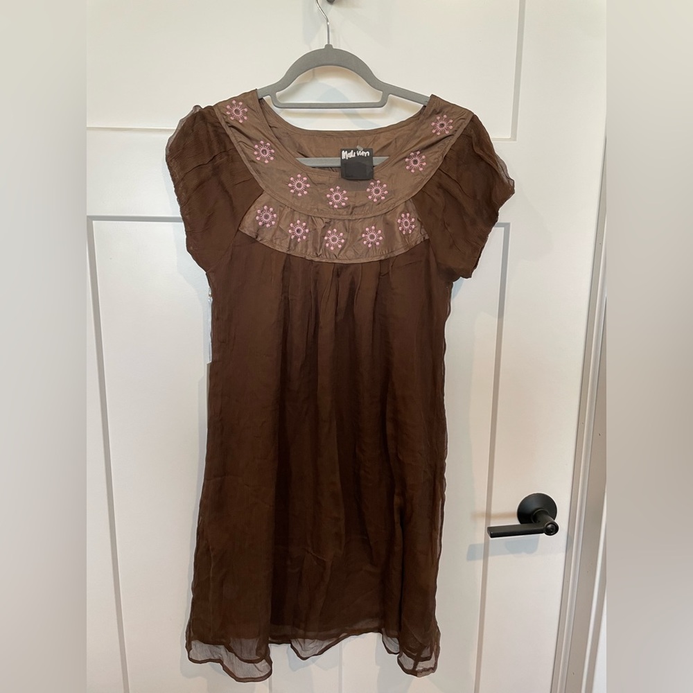 Francesca’s Collection size med lightweight 70’s style dress. NWT